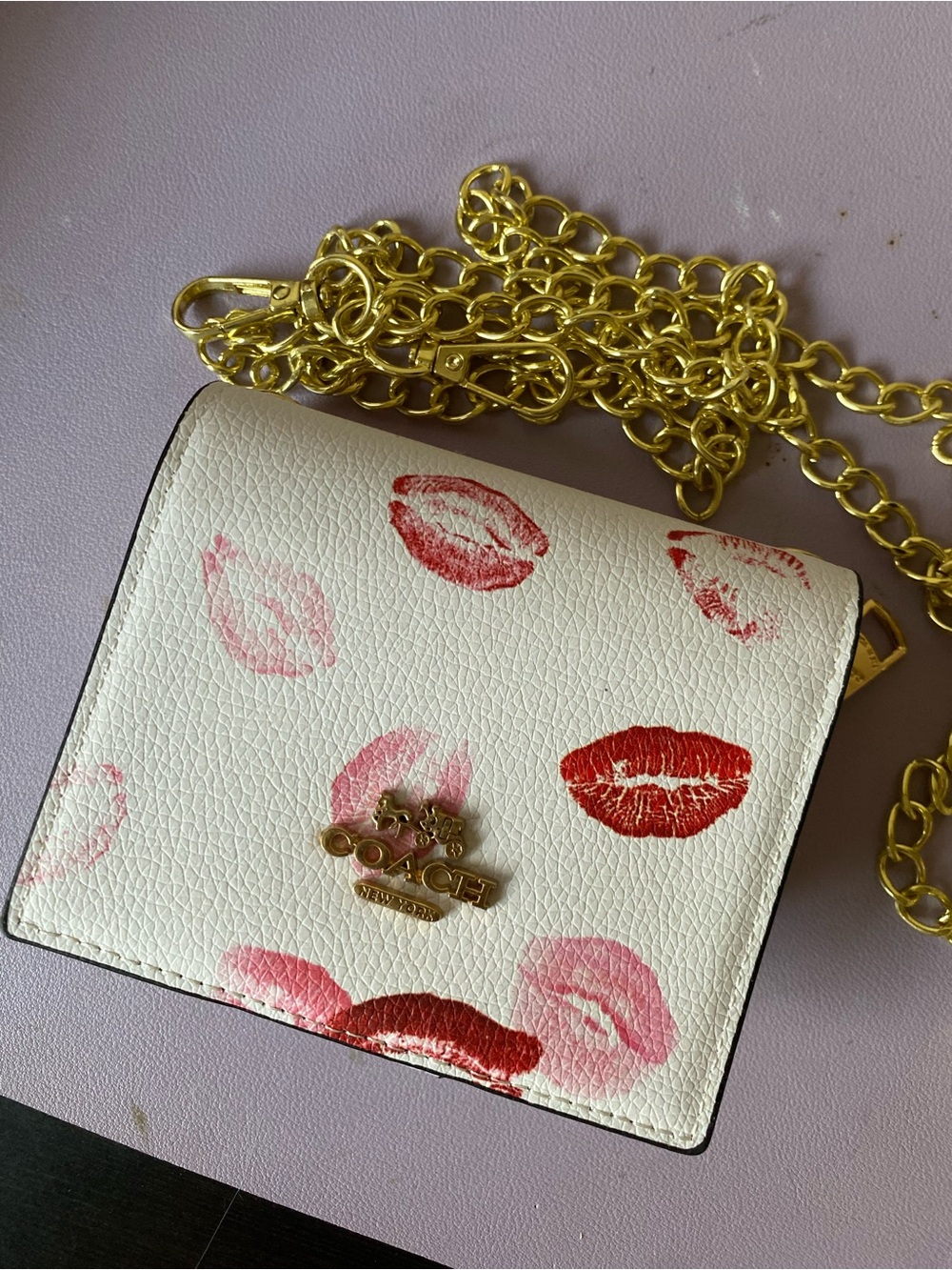 Coach White Crossbody Bag with Red & Pink Kiss Print and Gold Chain - Picture 4 of 5